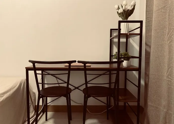 Luxury Two Bedroom With Balcony In South Of Pinas